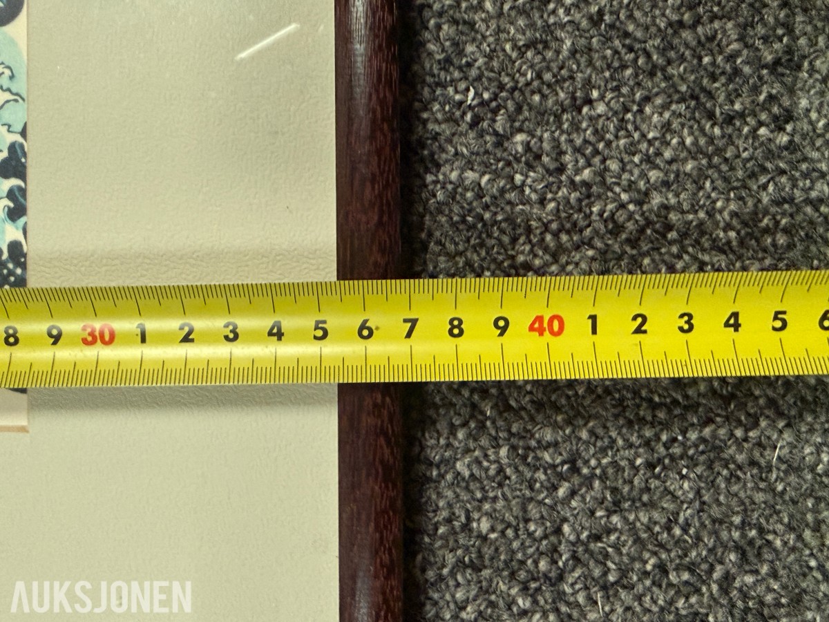 3 innrammede bilder og NorSun-minne i ramme