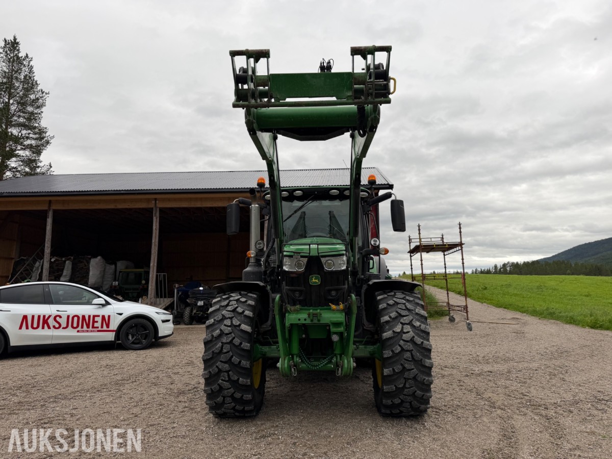 2018 John Deere 6155 R