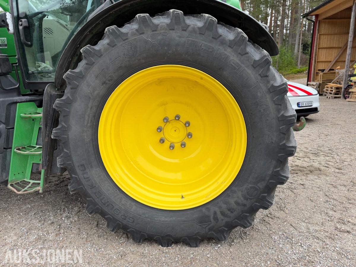 2018 John Deere 6155 R