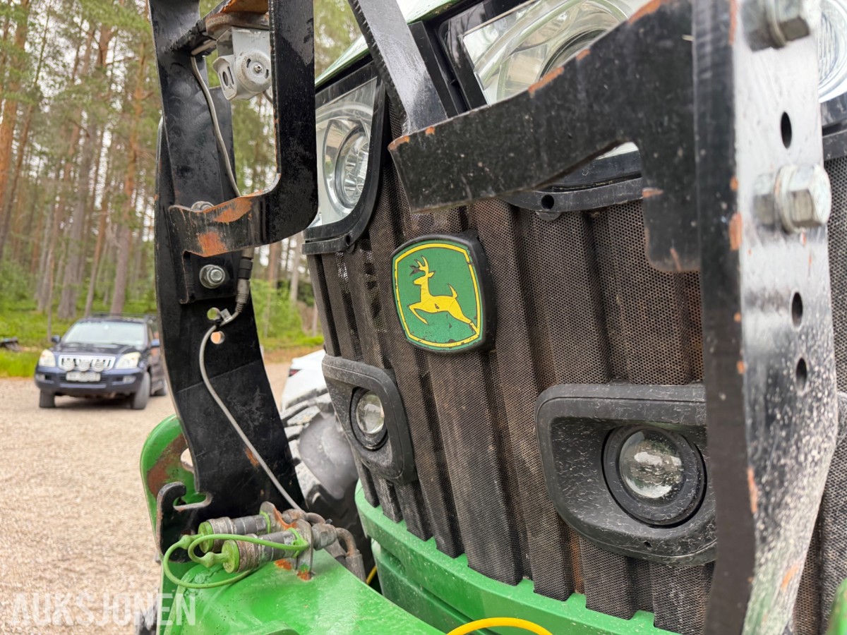 2018 John Deere 6155 R