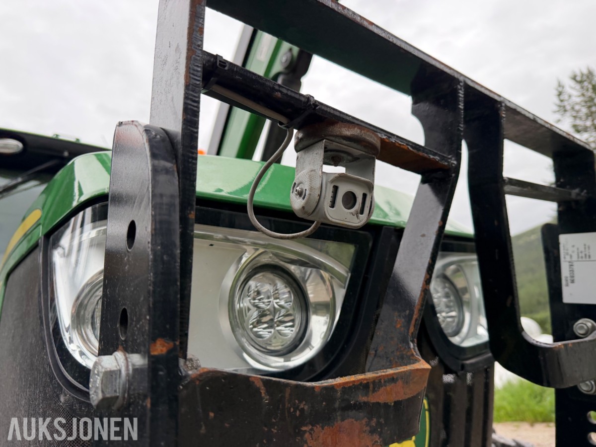 2018 John Deere 6155 R