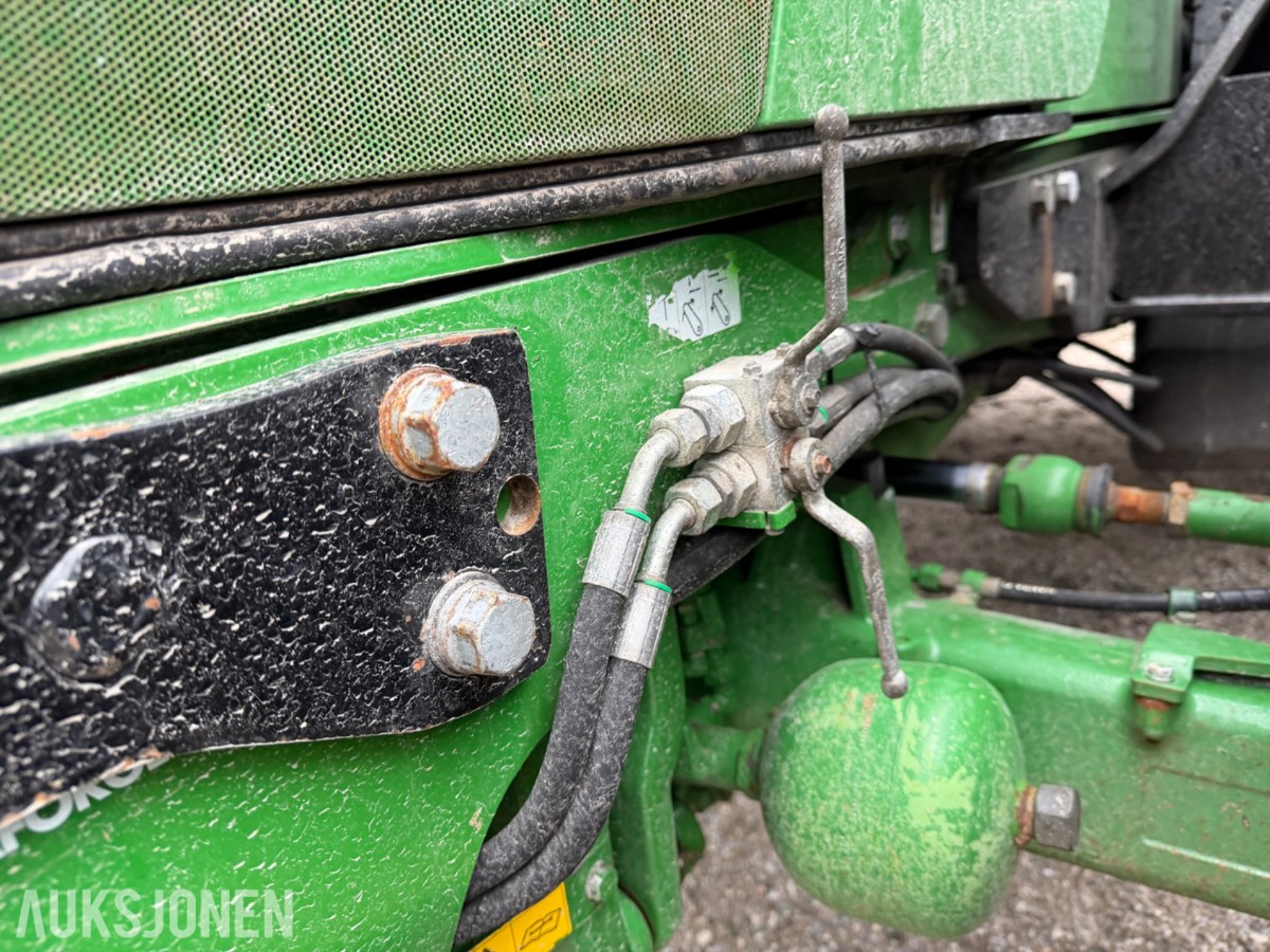 2018 John Deere 6155 R