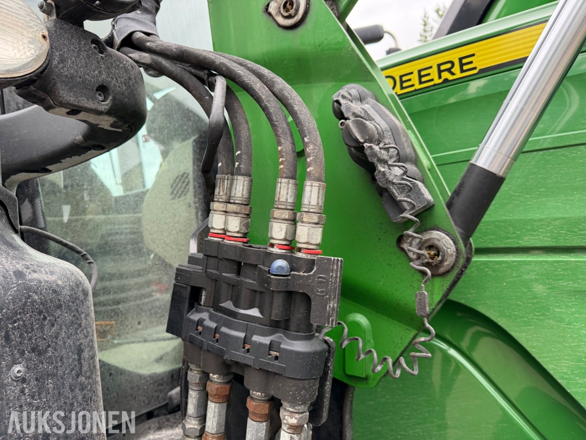 2018 John Deere 6155 R