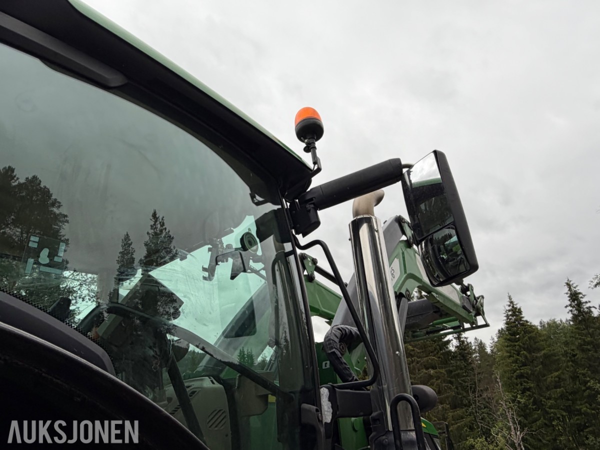 2018 John Deere 6155 R