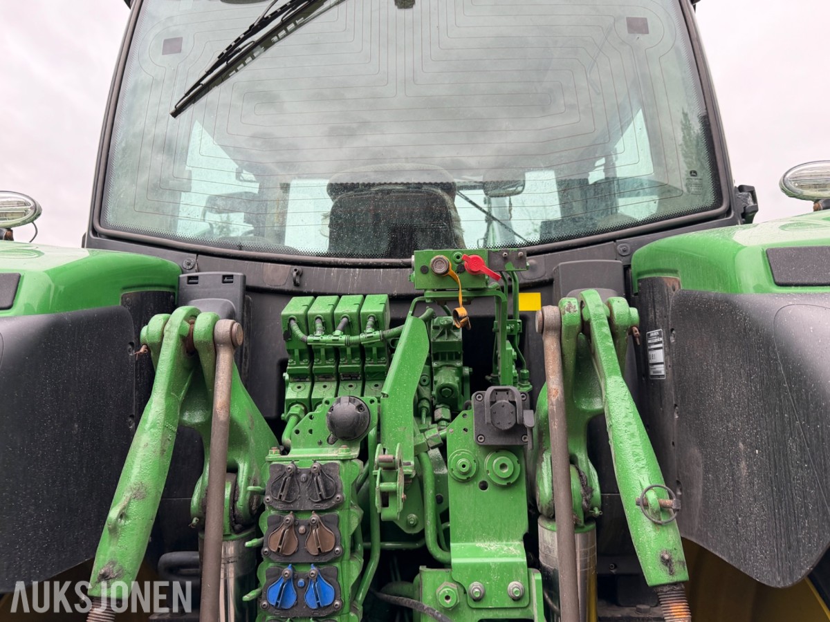 2018 John Deere 6155 R