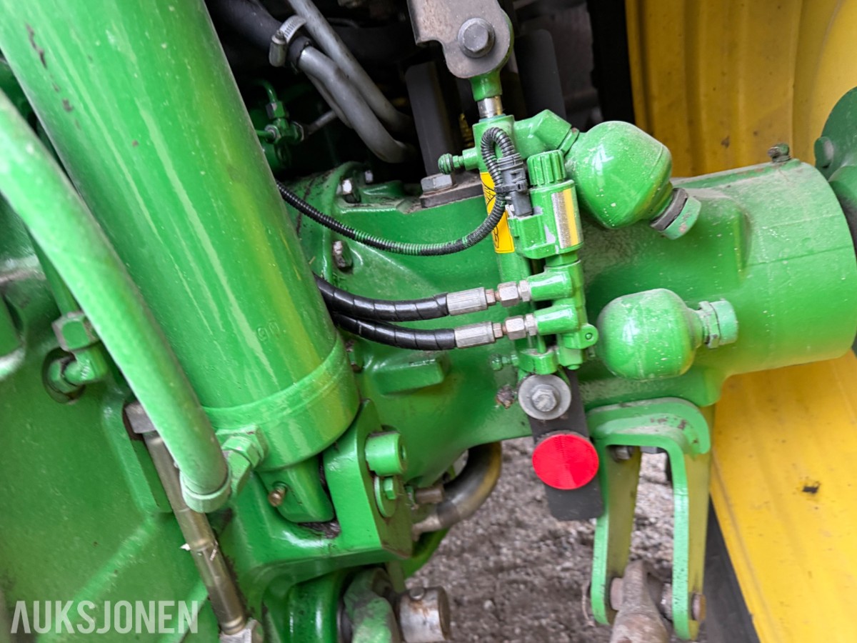 2018 John Deere 6155 R