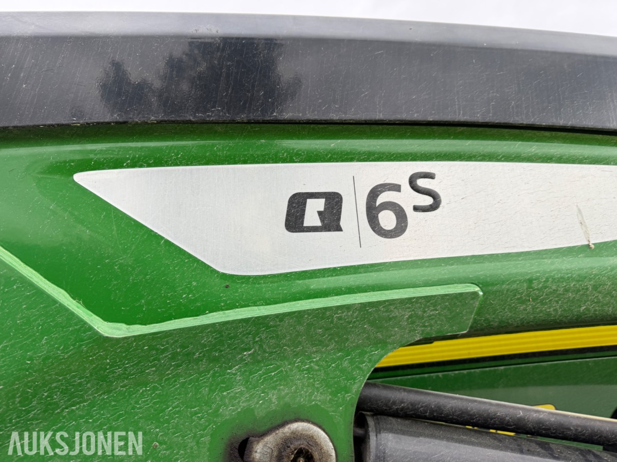 2018 John Deere 6155 R