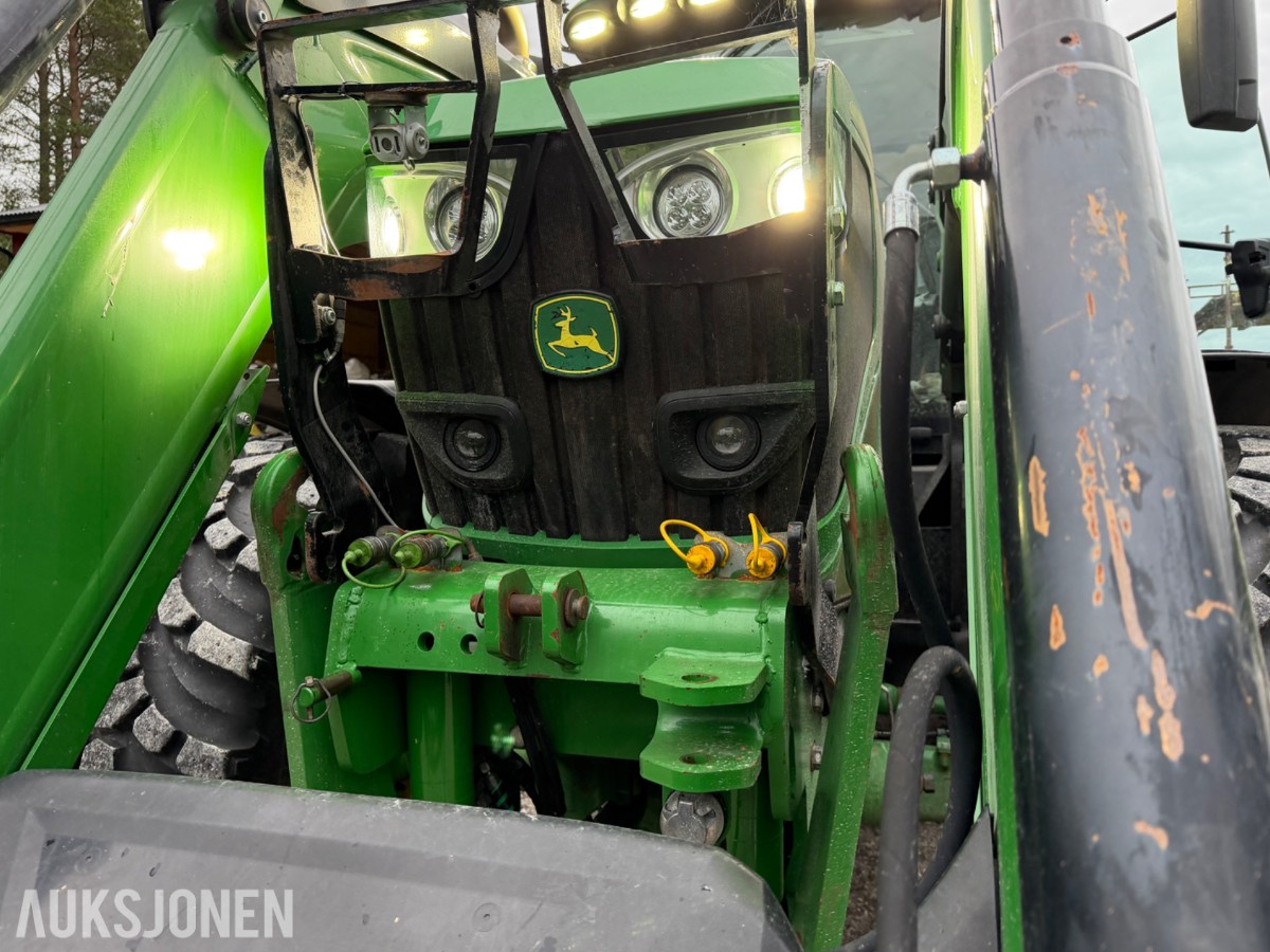 2018 John Deere 6155 R