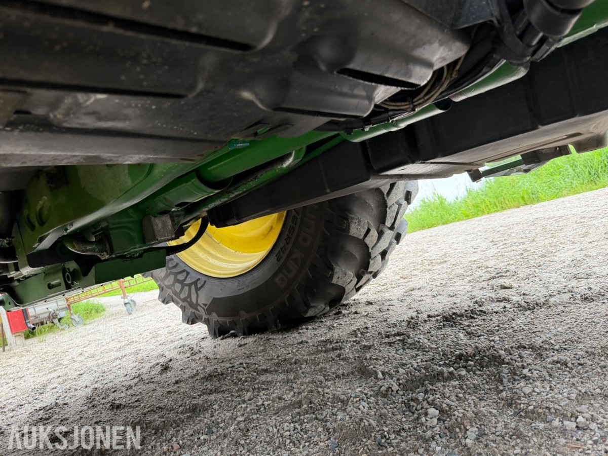 2018 John Deere 6155 R