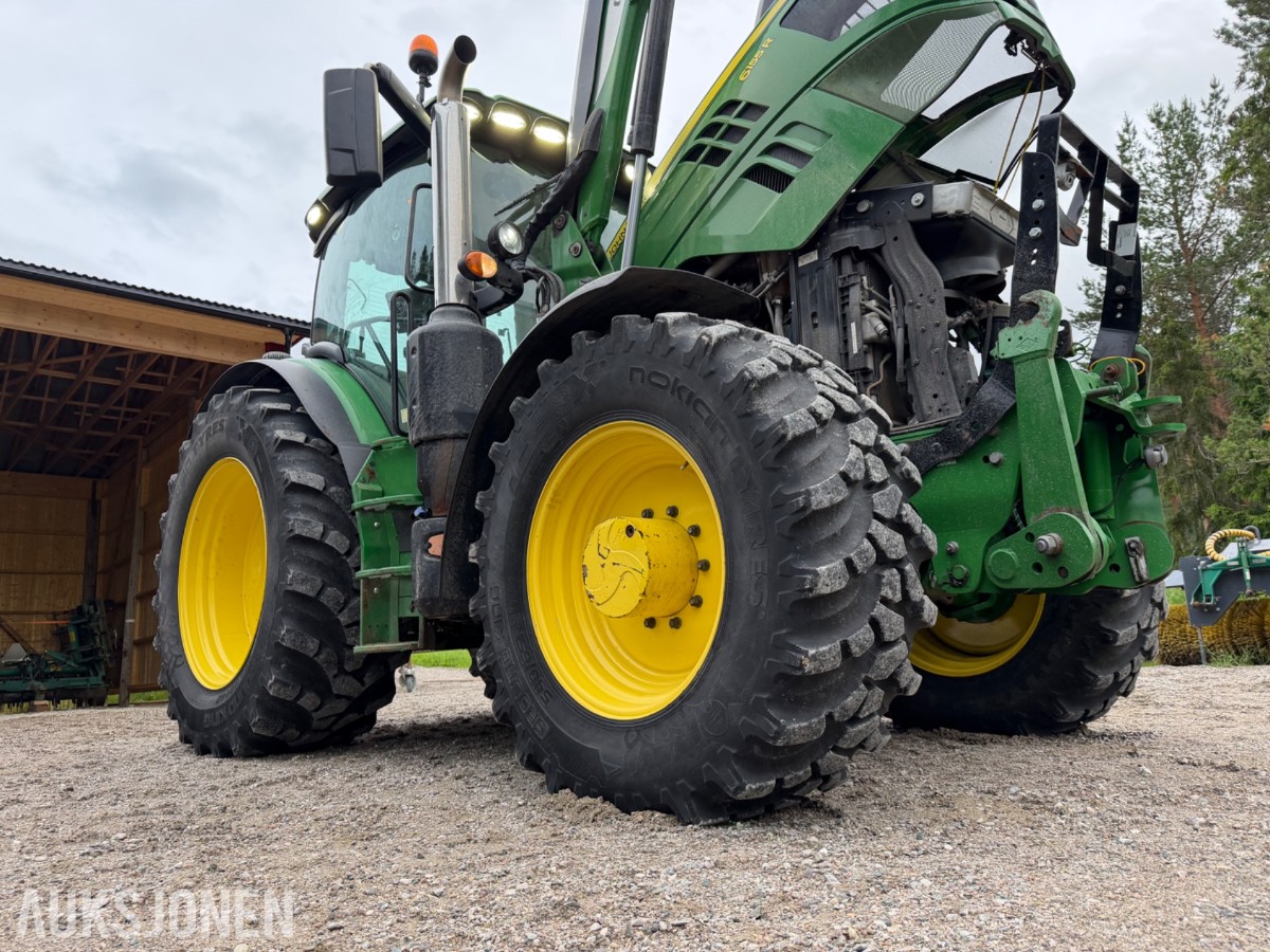 2018 John Deere 6155 R