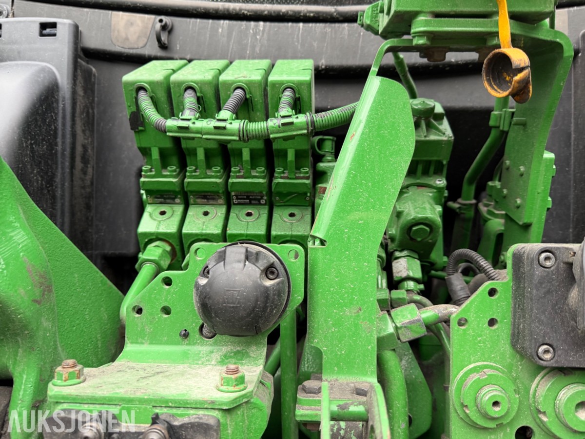 2018 John Deere 6155 R