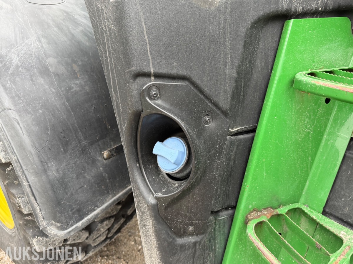 2018 John Deere 6155 R