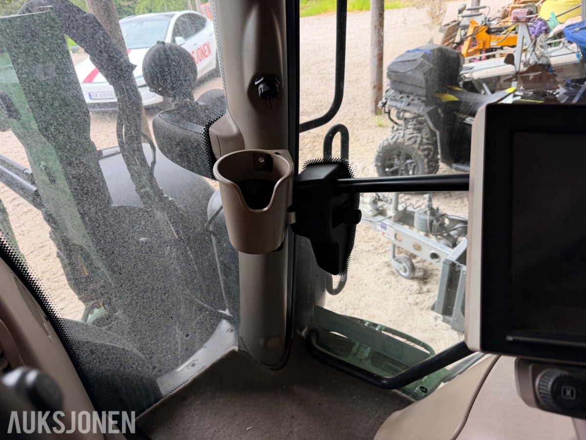 2018 John Deere 6155 R
