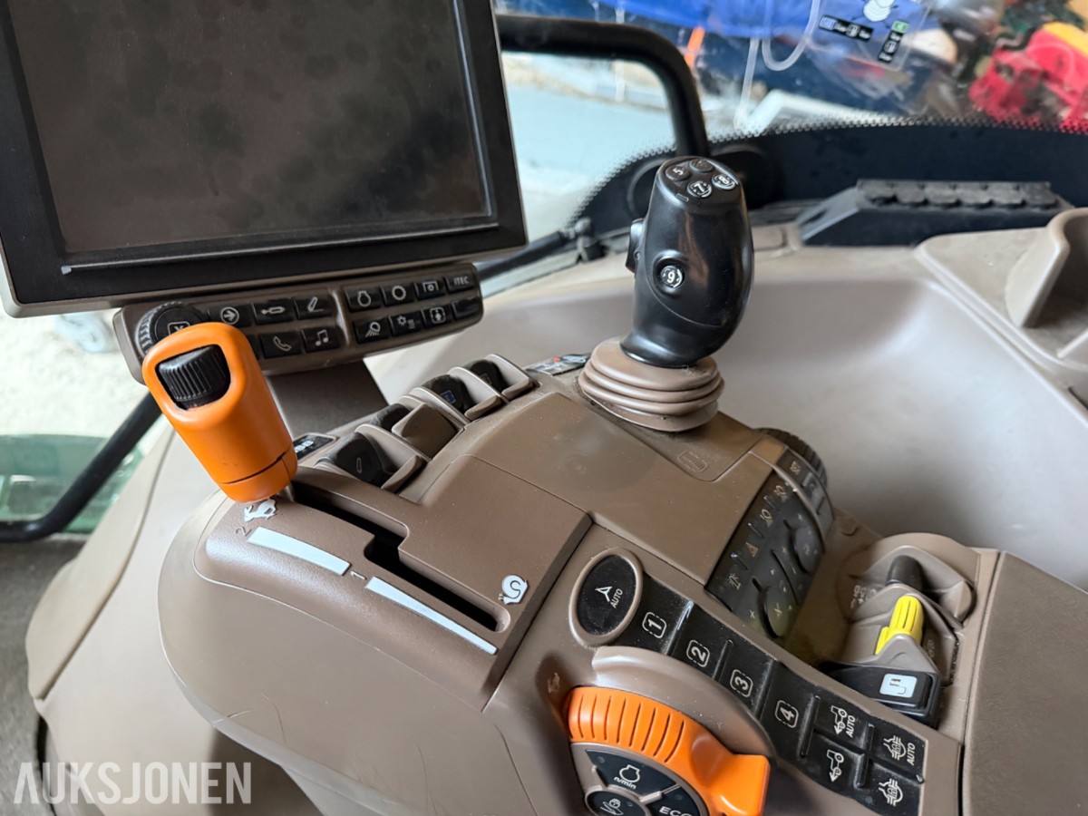 2018 John Deere 6155 R