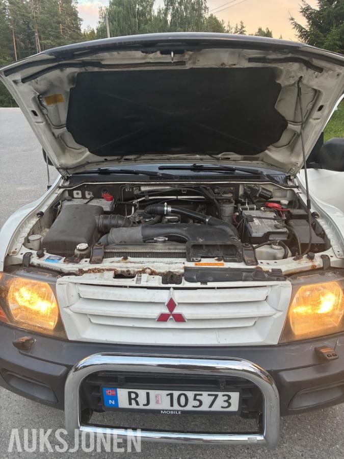2001 Mitsubishi Pajero, PAJERO 2.5-99 D 4WD, 257500km