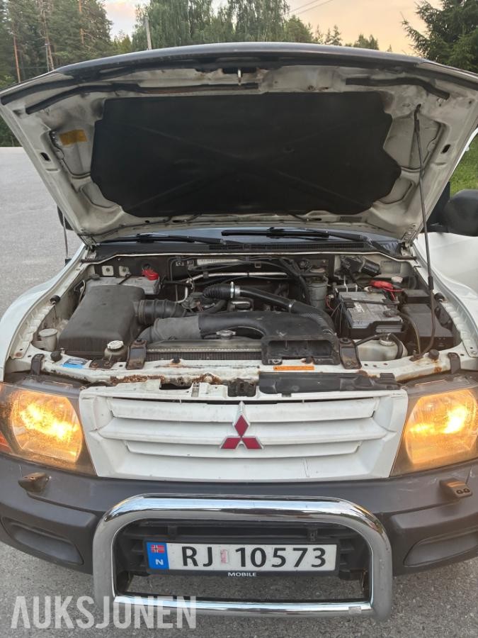 2001 Mitsubishi Pajero, PAJERO 2.5-99 D 4WD, 257500km