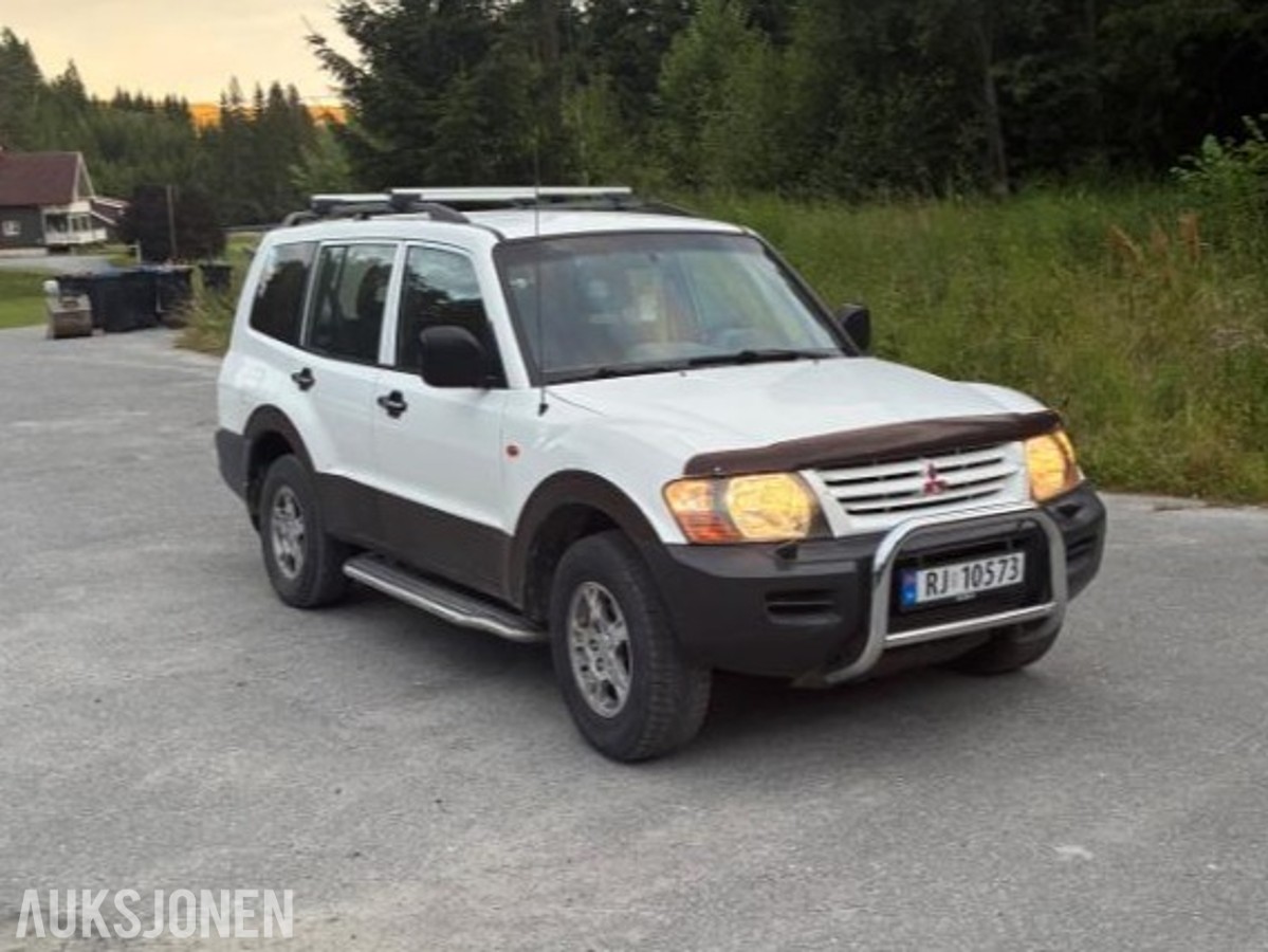 2001 Mitsubishi Pajero, PAJERO 2.5-99 D 4WD, 257500km