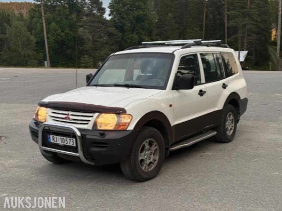2001 Mitsubishi Pajero, PAJERO 2.5-99 D 4WD, 257500km