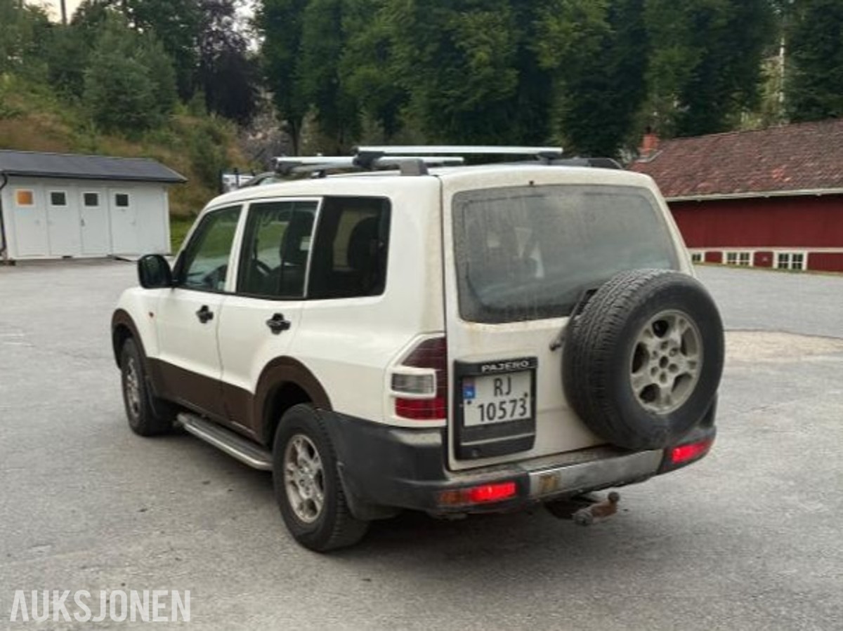 2001 Mitsubishi Pajero, PAJERO 2.5-99 D 4WD, 257500km