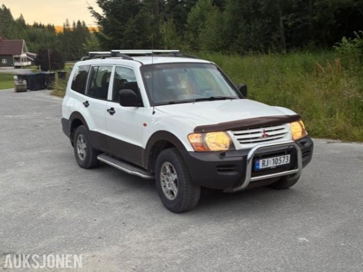 2001 Mitsubishi Pajero, PAJERO 2.5-99 D 4WD, 257500km