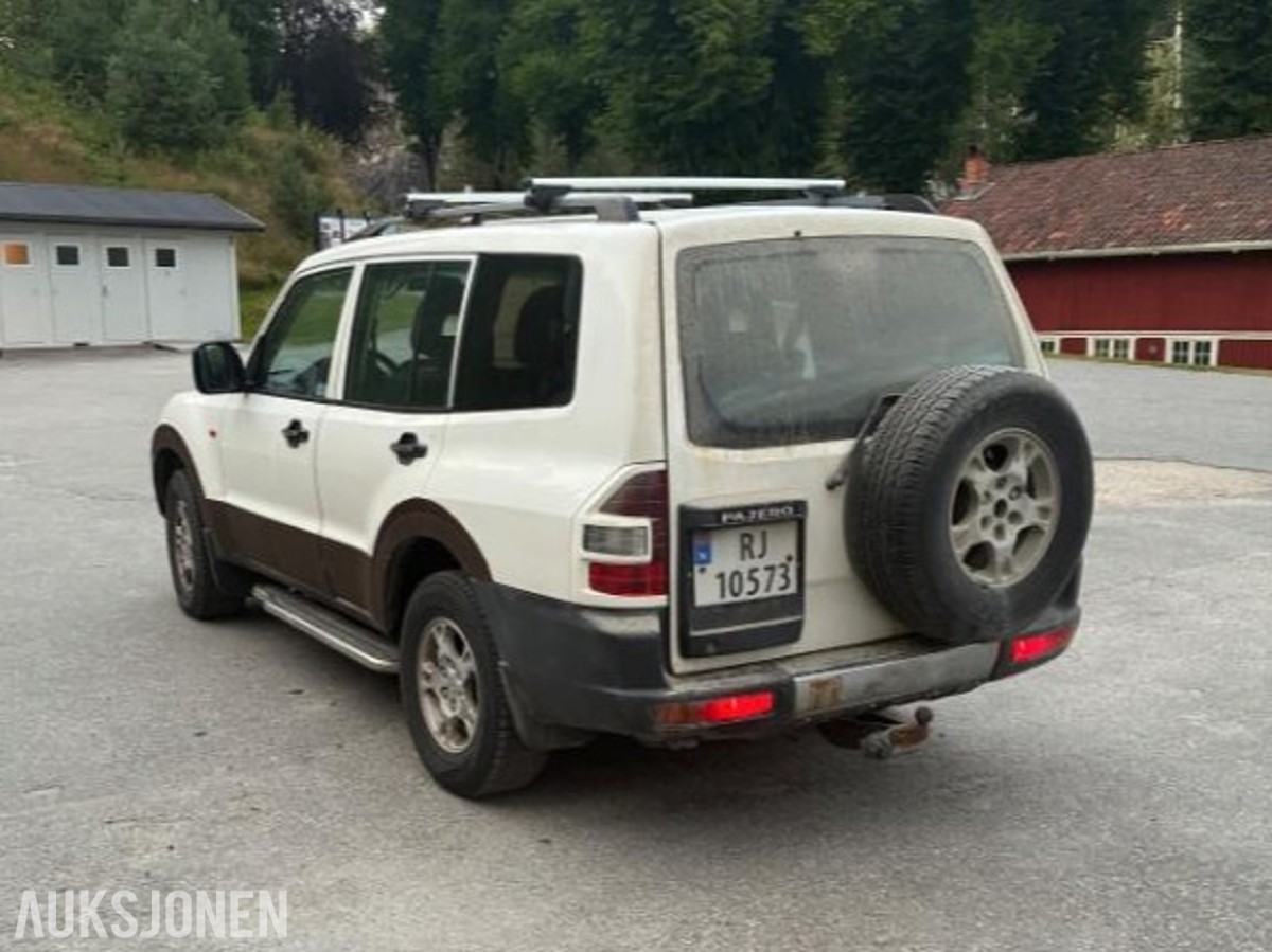 2001 Mitsubishi Pajero, PAJERO 2.5-99 D 4WD, 257500km
