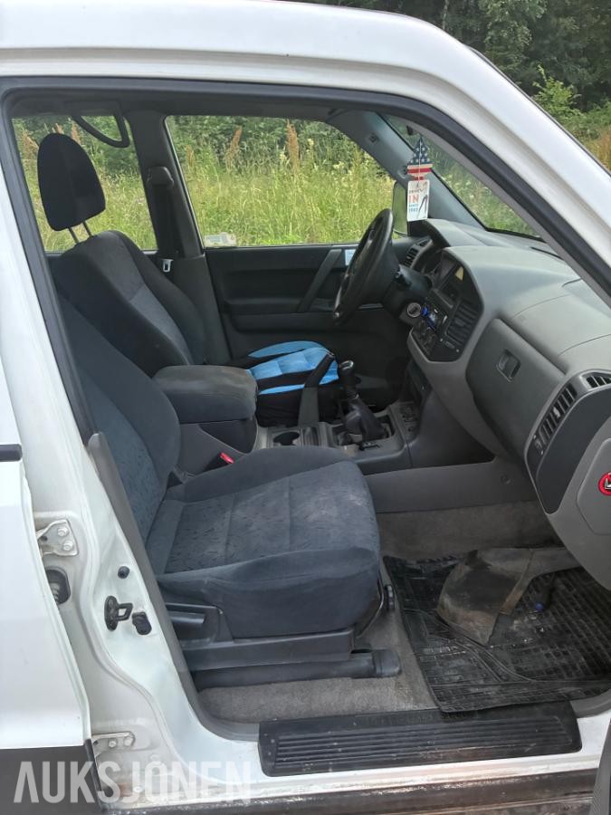 2001 Mitsubishi Pajero, PAJERO 2.5-99 D 4WD, 257500km