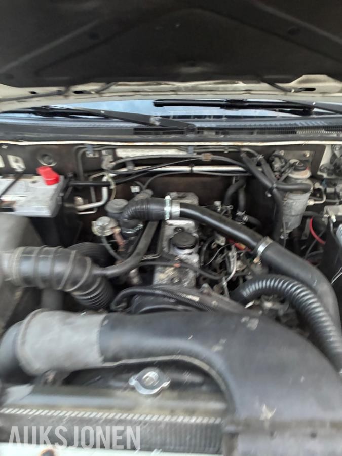 2001 Mitsubishi Pajero, PAJERO 2.5-99 D 4WD, 257500km