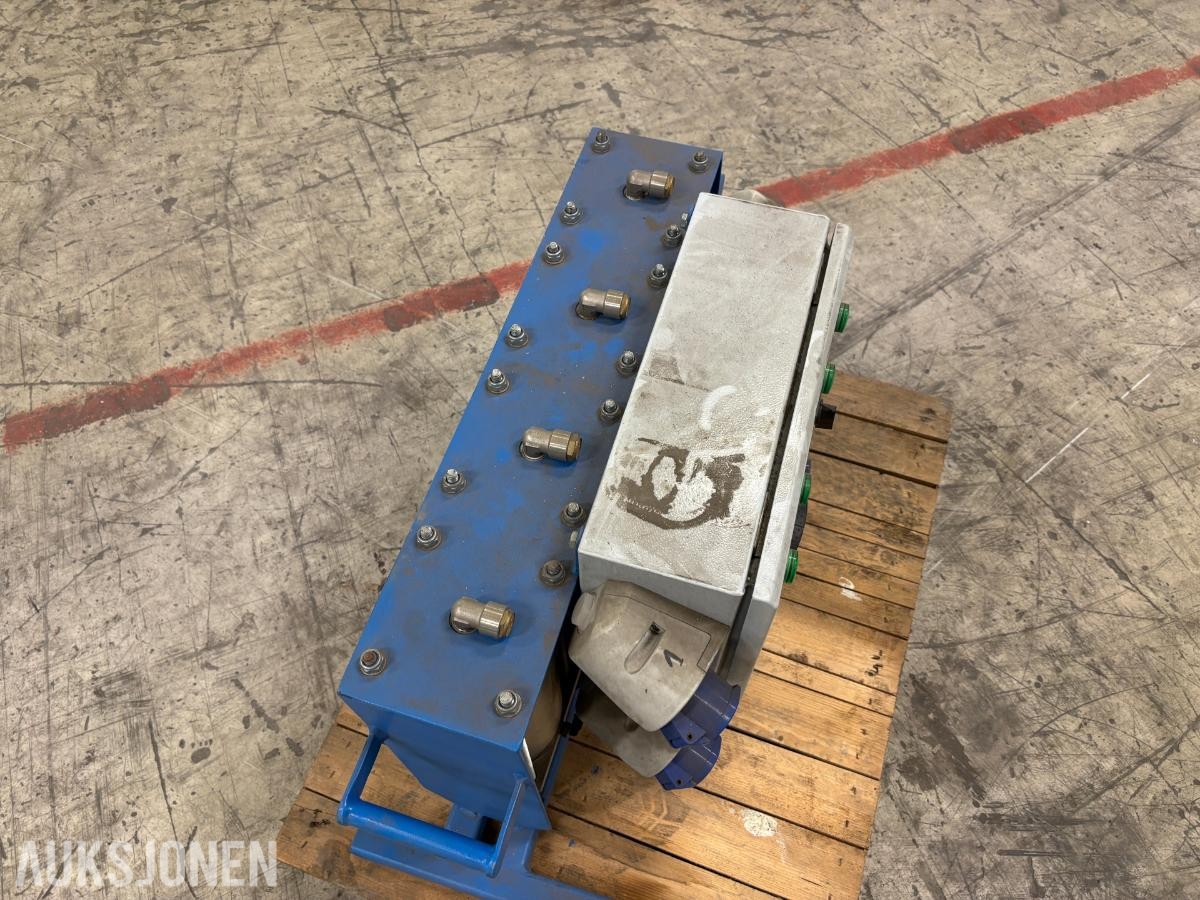 Pneumatisk 4-veis trykkluftfordeler / fordelingsstasjon med styreskap – 230V