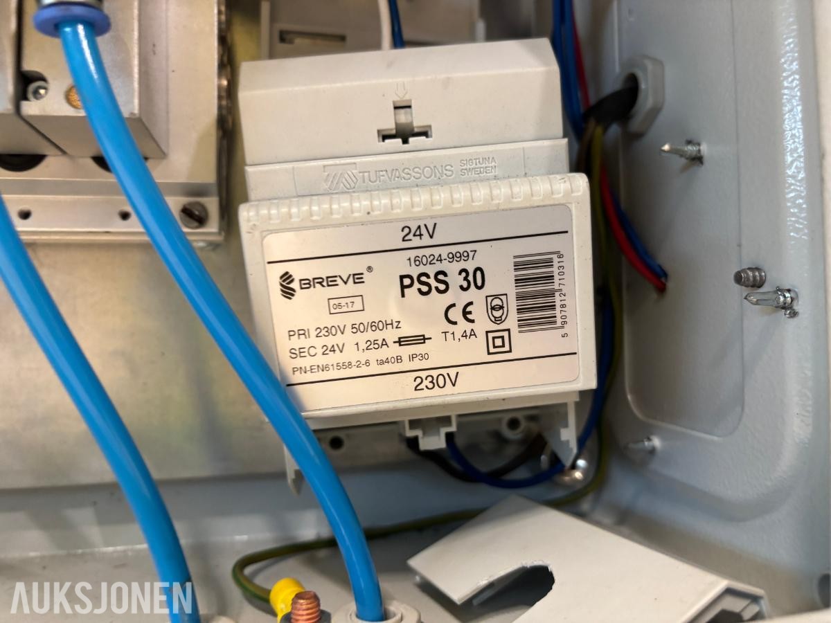 Pneumatisk 4-veis trykkluftfordeler / fordelingsstasjon med styreskap – 230V