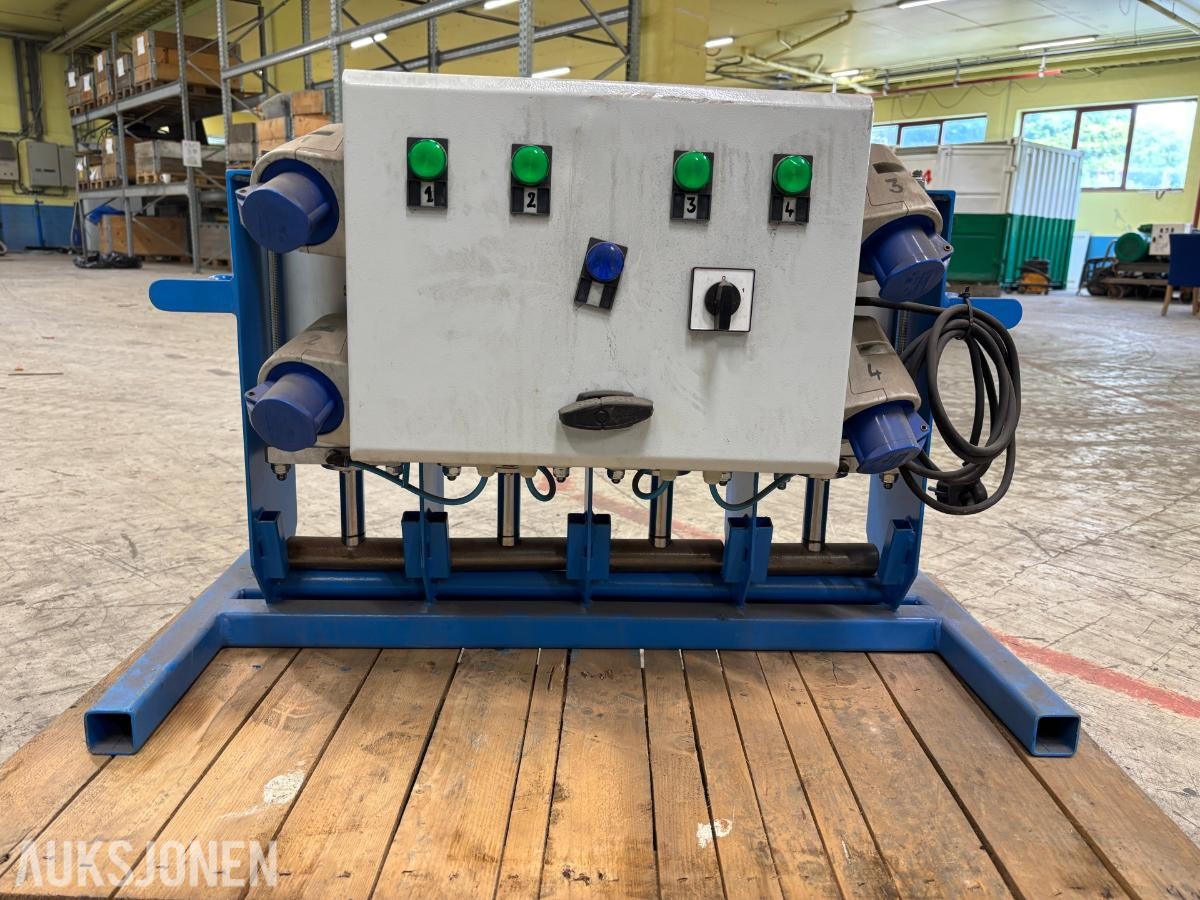 Pneumatisk 4-veis trykkluftfordeler / fordelingsstasjon med styreskap – 230V