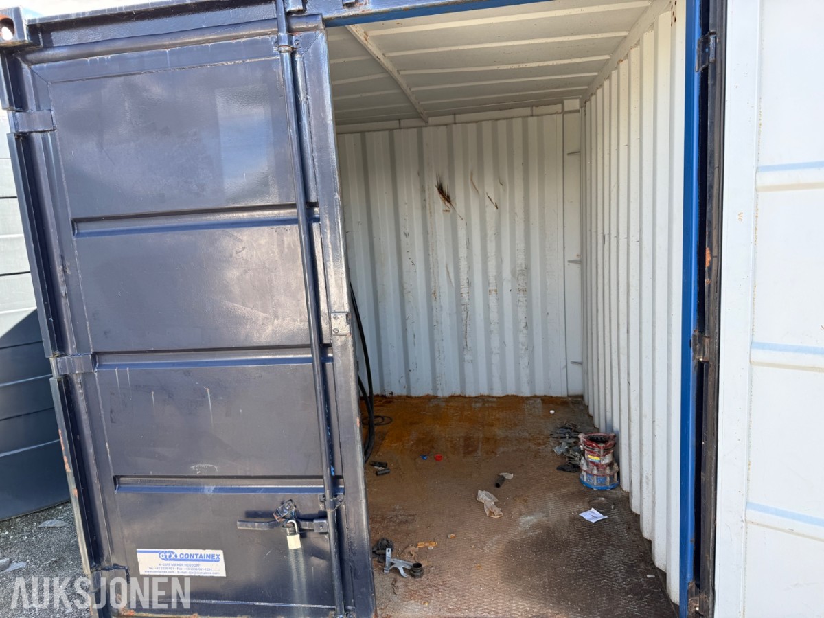 Containex 8 fot Container