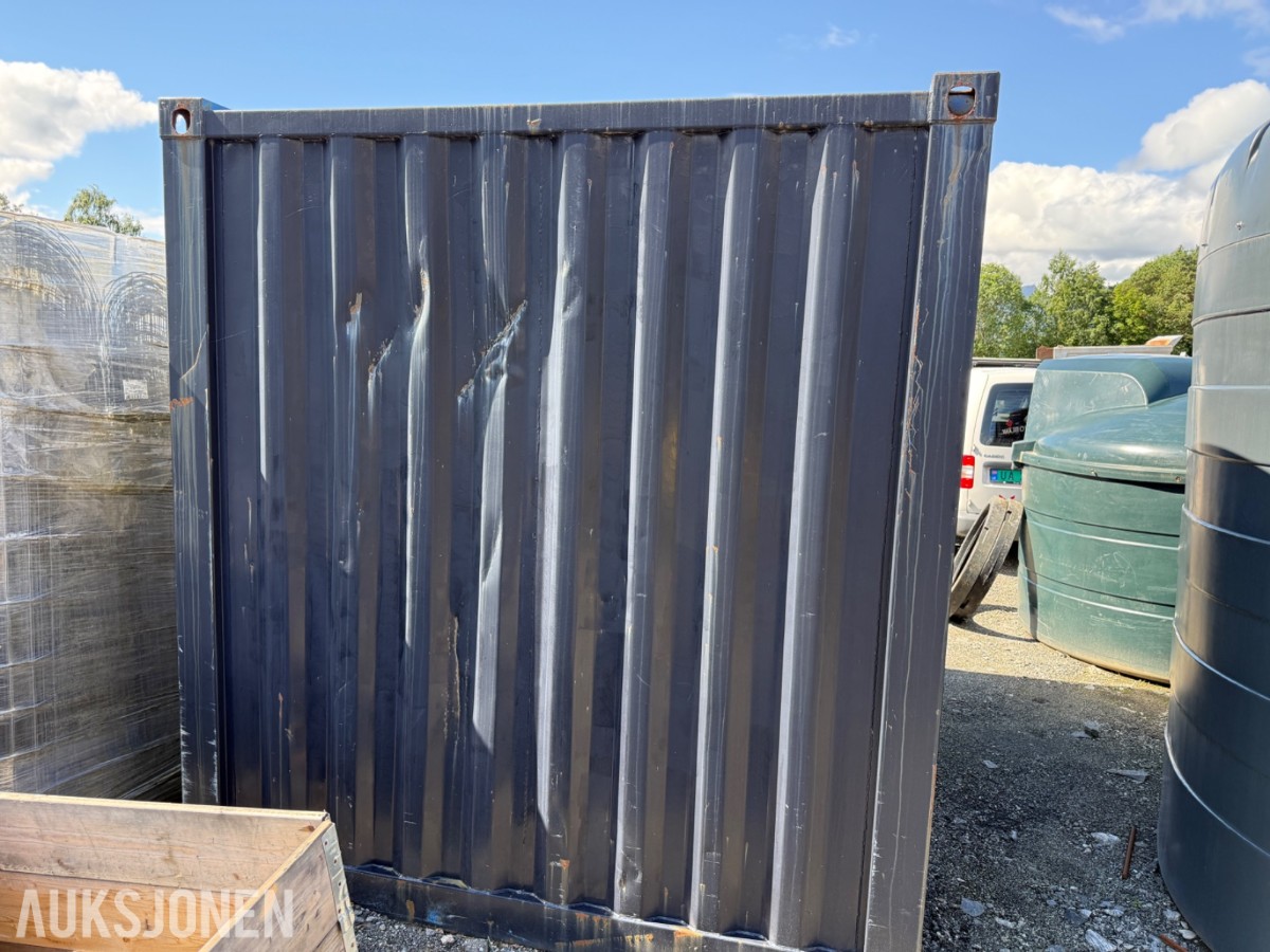 Containex 8 fot Container