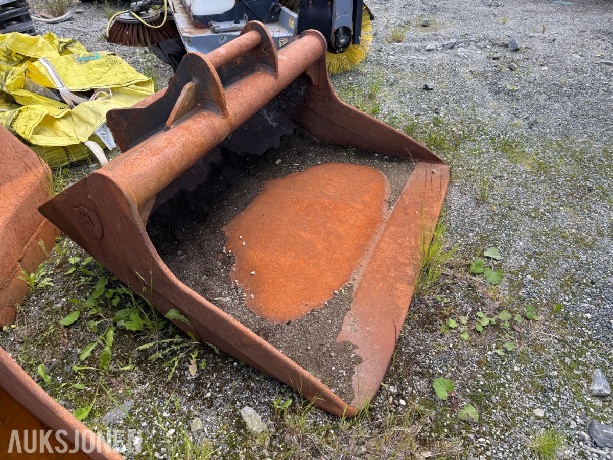 Grav, pusseskuffe og ripper S70