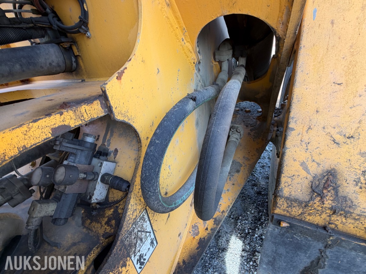 1997 Volvo L120C m/ HK-feste og 2 skuffer