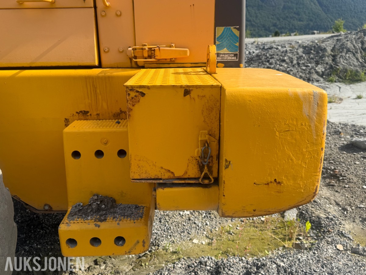 1997 Volvo L120C m/ HK-feste og 2 skuffer