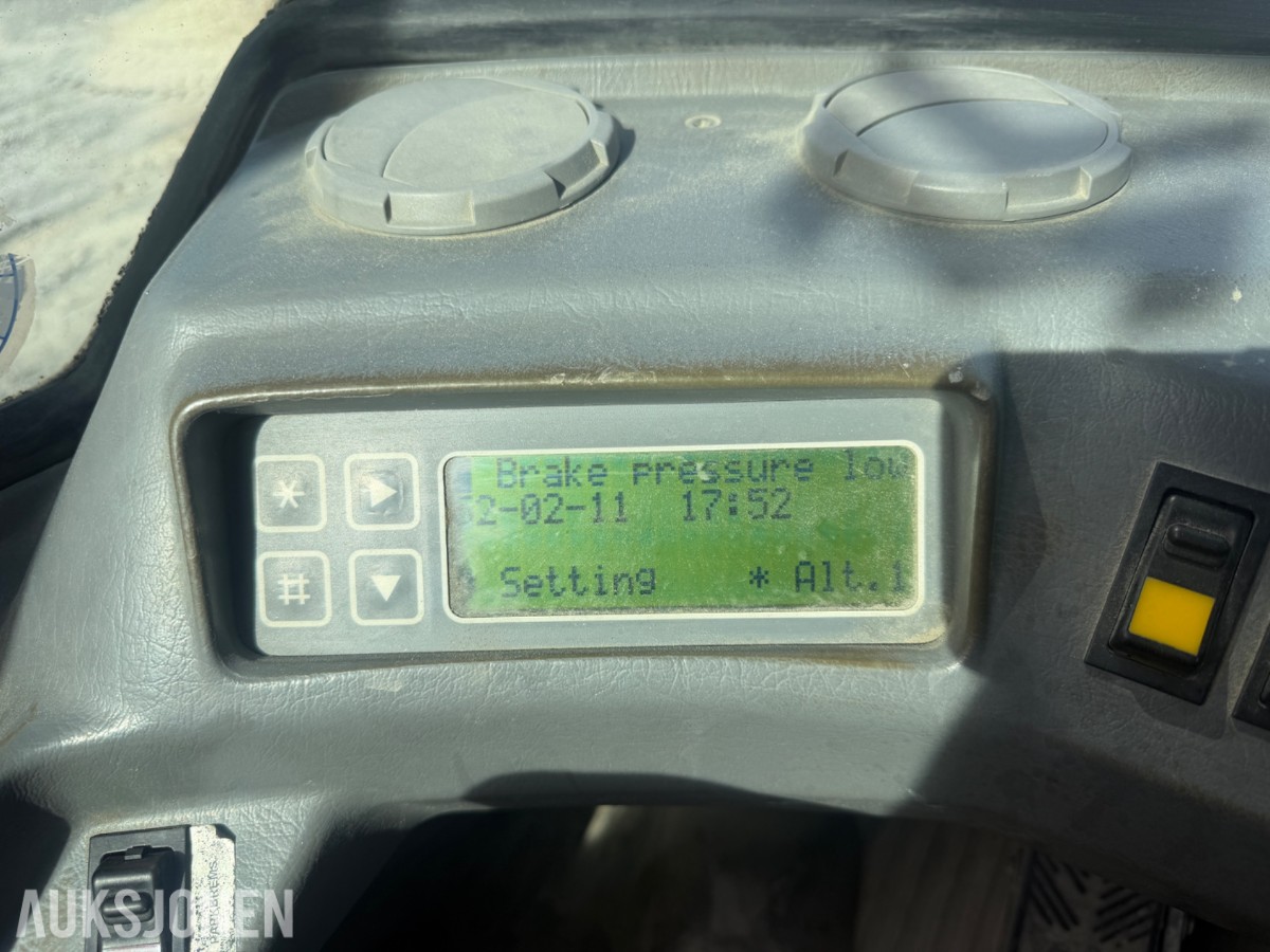 1997 Volvo L120C m/ HK-feste og 2 skuffer