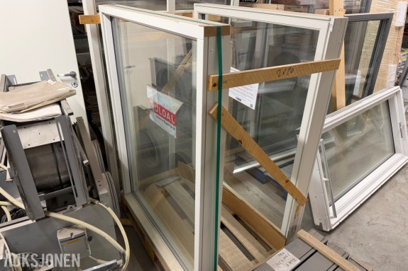 2 stk. Uldal vinduer B110x140 / Fastkarm / Hvite / Nye!