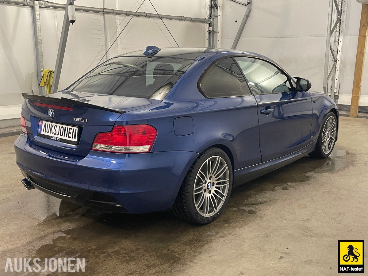 2011 BMW 1-serie 135I 305 HK AUT M-SPORT CRUISE TAKLUKE SPORTSUNDERSTELL