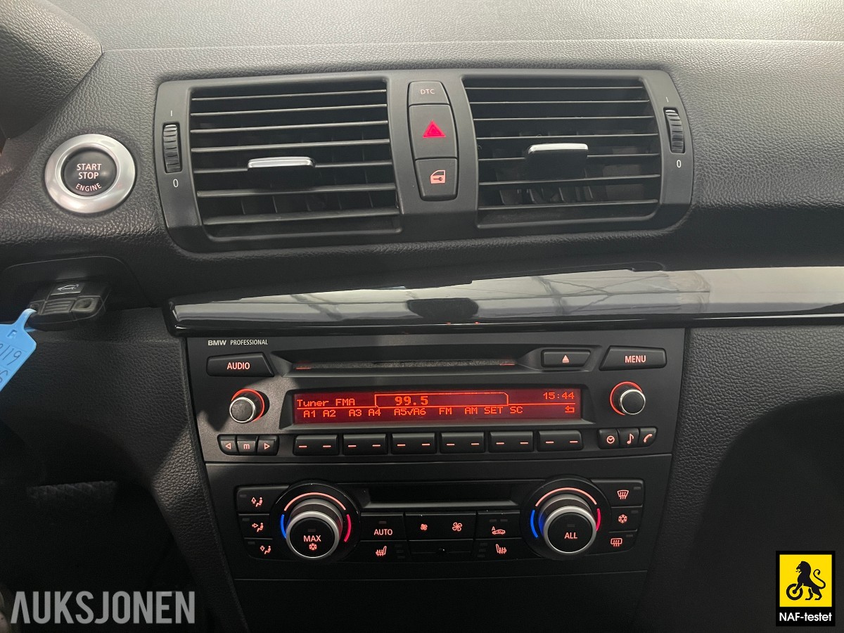 2011 BMW 1-serie 135I 305 HK AUT M-SPORT CRUISE TAKLUKE SPORTSUNDERSTELL