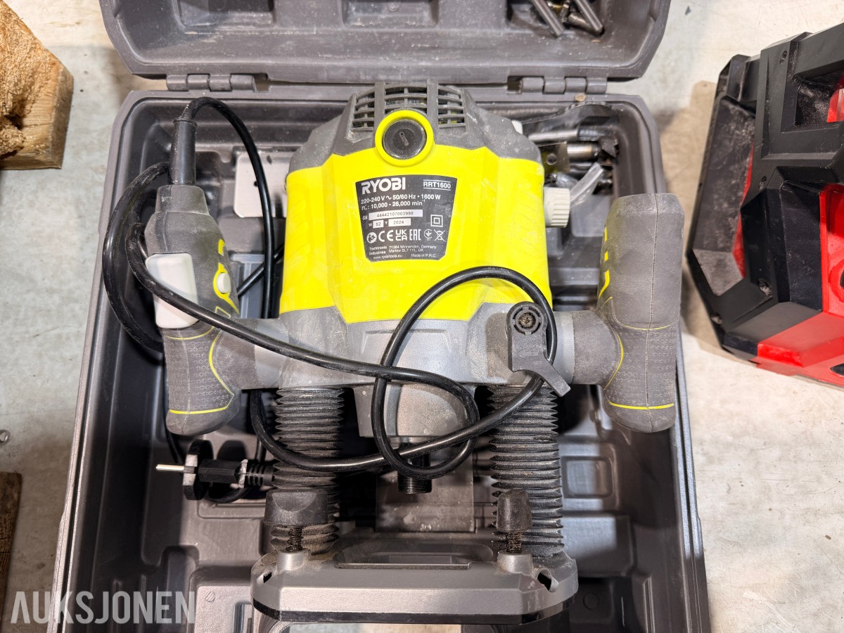 Parti med verktøy og tilbehør - Milwaukee, Ryobi og Skilsaw