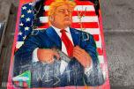 Originalt kunstverk på trepanel – signert – motiv av Donald Trump