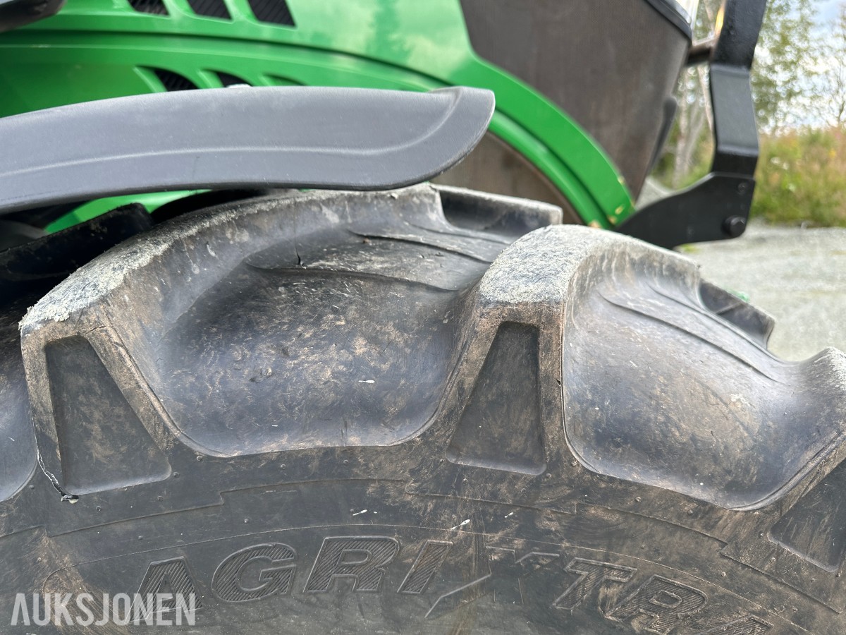 2014 John Deere 6125R | Quicke Q46 Frontlaster | 50 km/t
