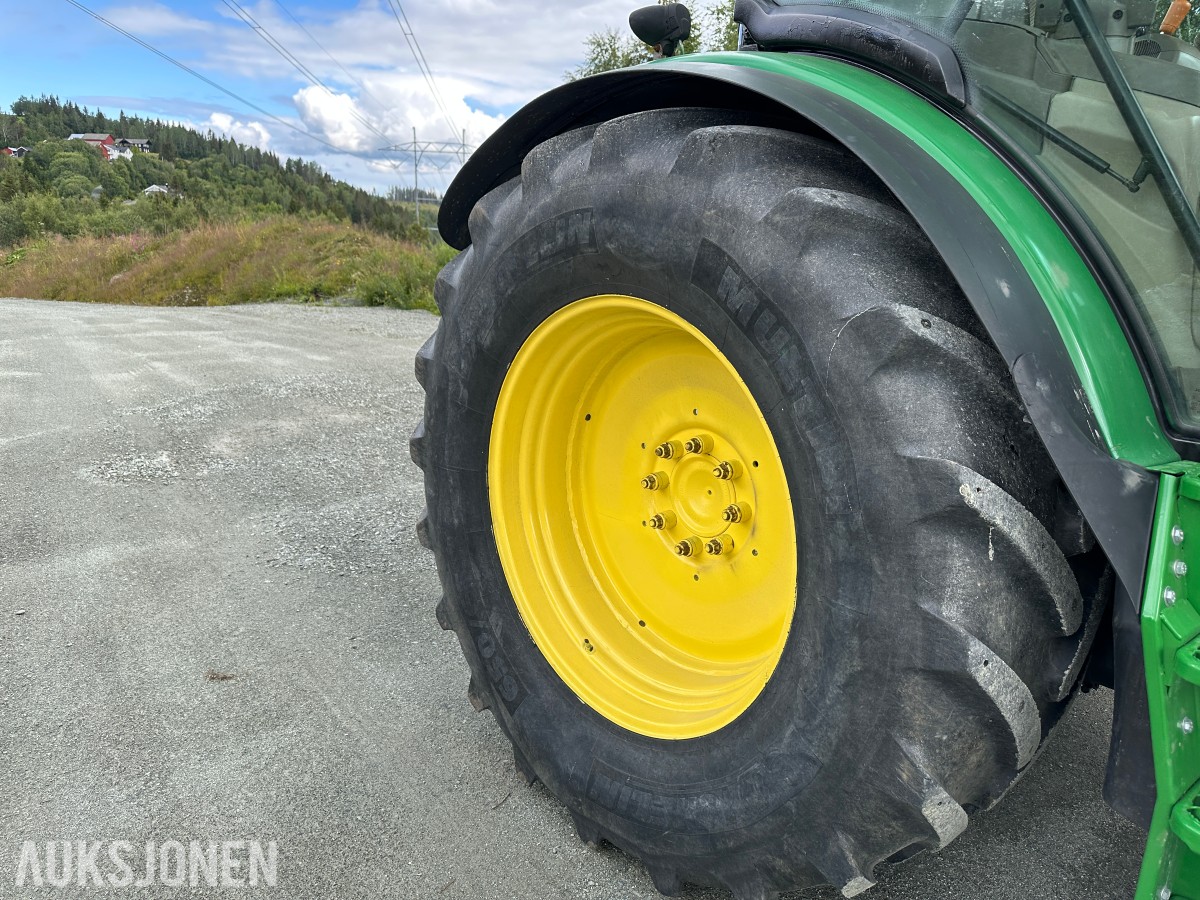 2014 John Deere 6125R | Quicke Q46 Frontlaster | 50 km/t