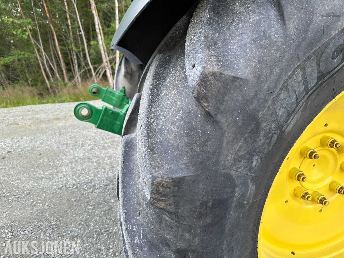 2014 John Deere 6125R | Quicke Q46 Frontlaster | 50 km/t