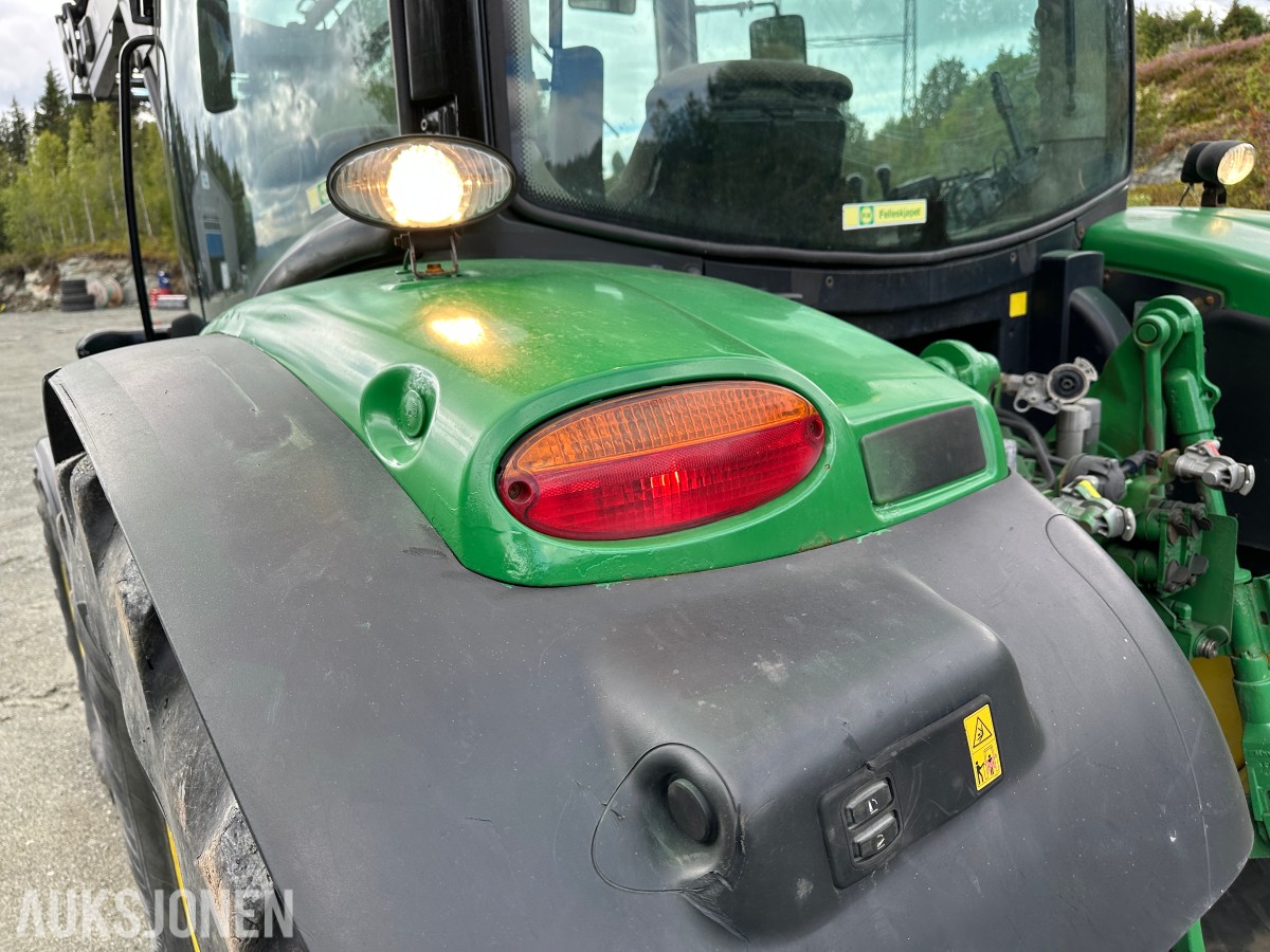2014 John Deere 6125R | Quicke Q46 Frontlaster | 50 km/t