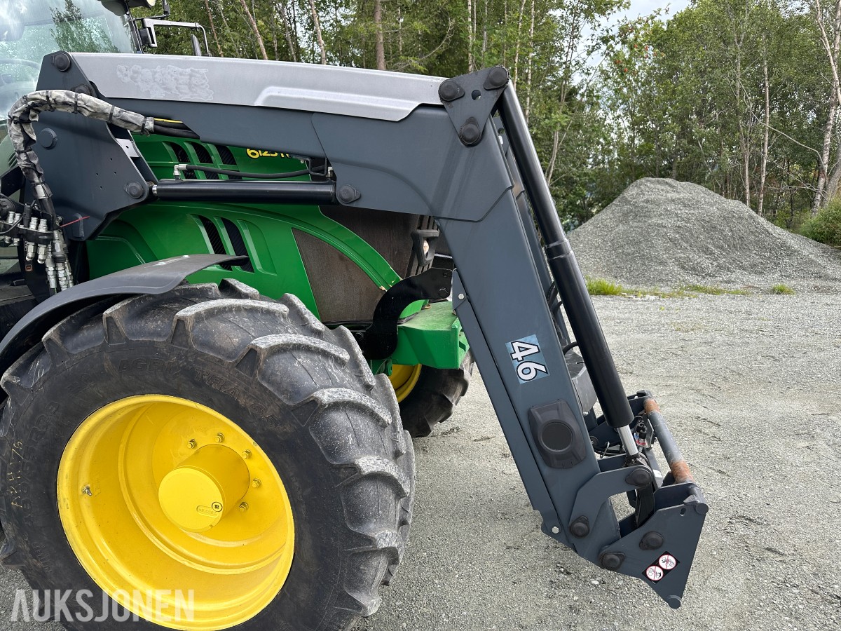 2014 John Deere 6125R | Quicke Q46 Frontlaster | 50 km/t