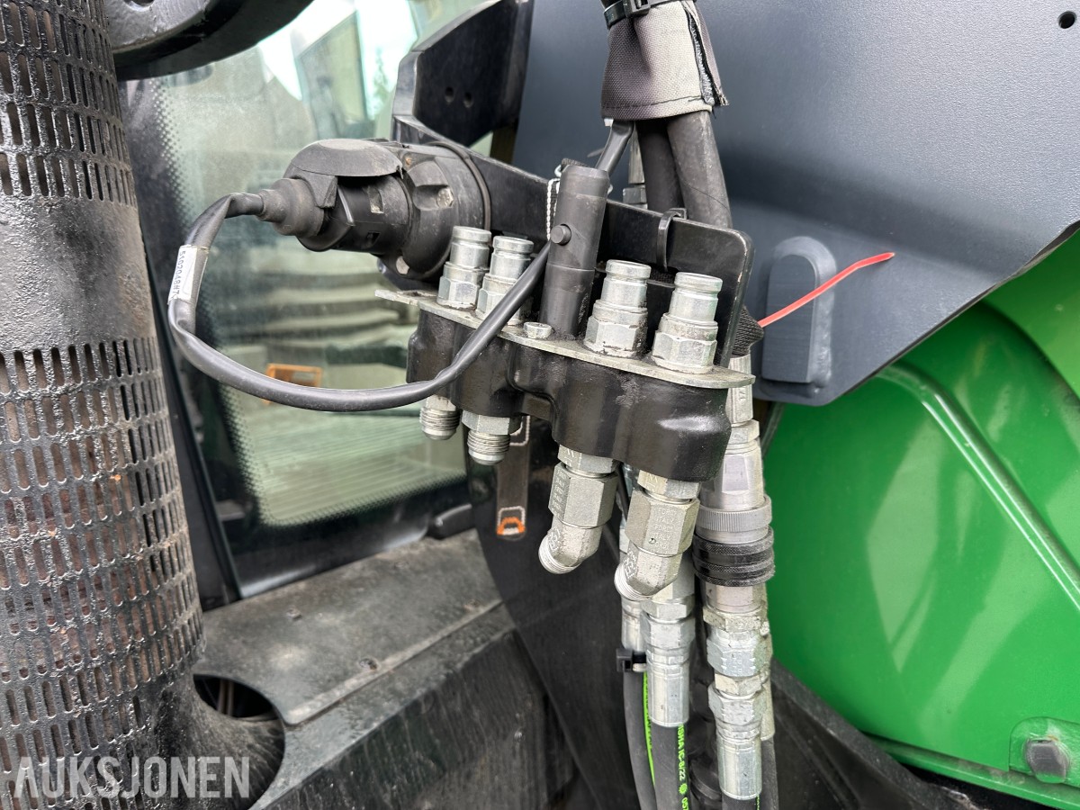 2014 John Deere 6125R | Quicke Q46 Frontlaster | 50 km/t