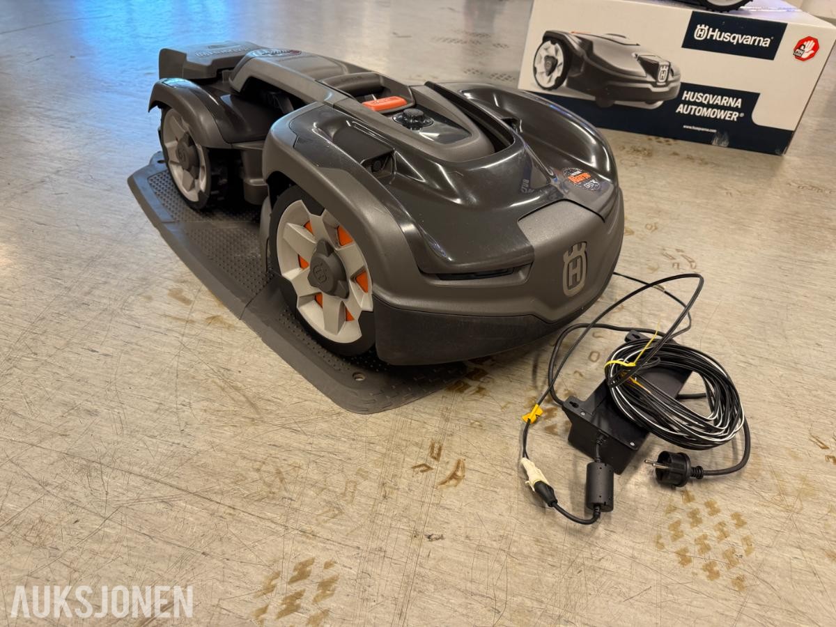 2023 Husqvarna Automower 435X AWD