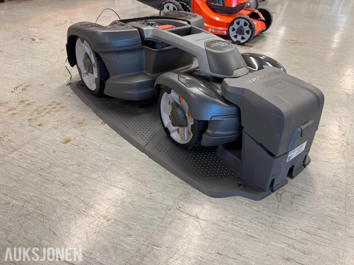 2023 Husqvarna Automower 435X AWD