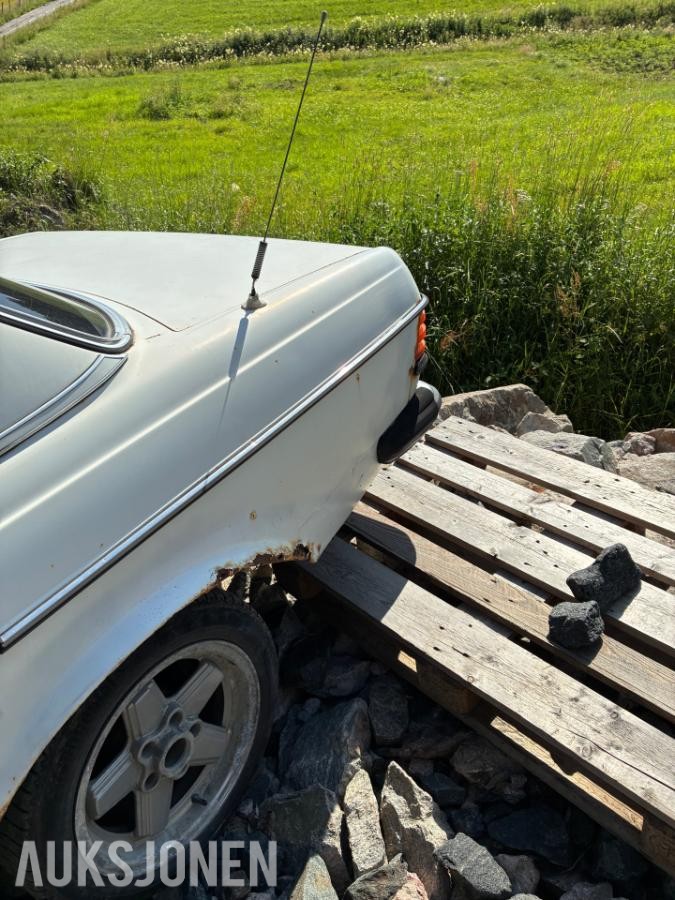 1984 Mercedes-Benz E-Klasse W123 2.4 D Ekstra deler - Prosjektbil